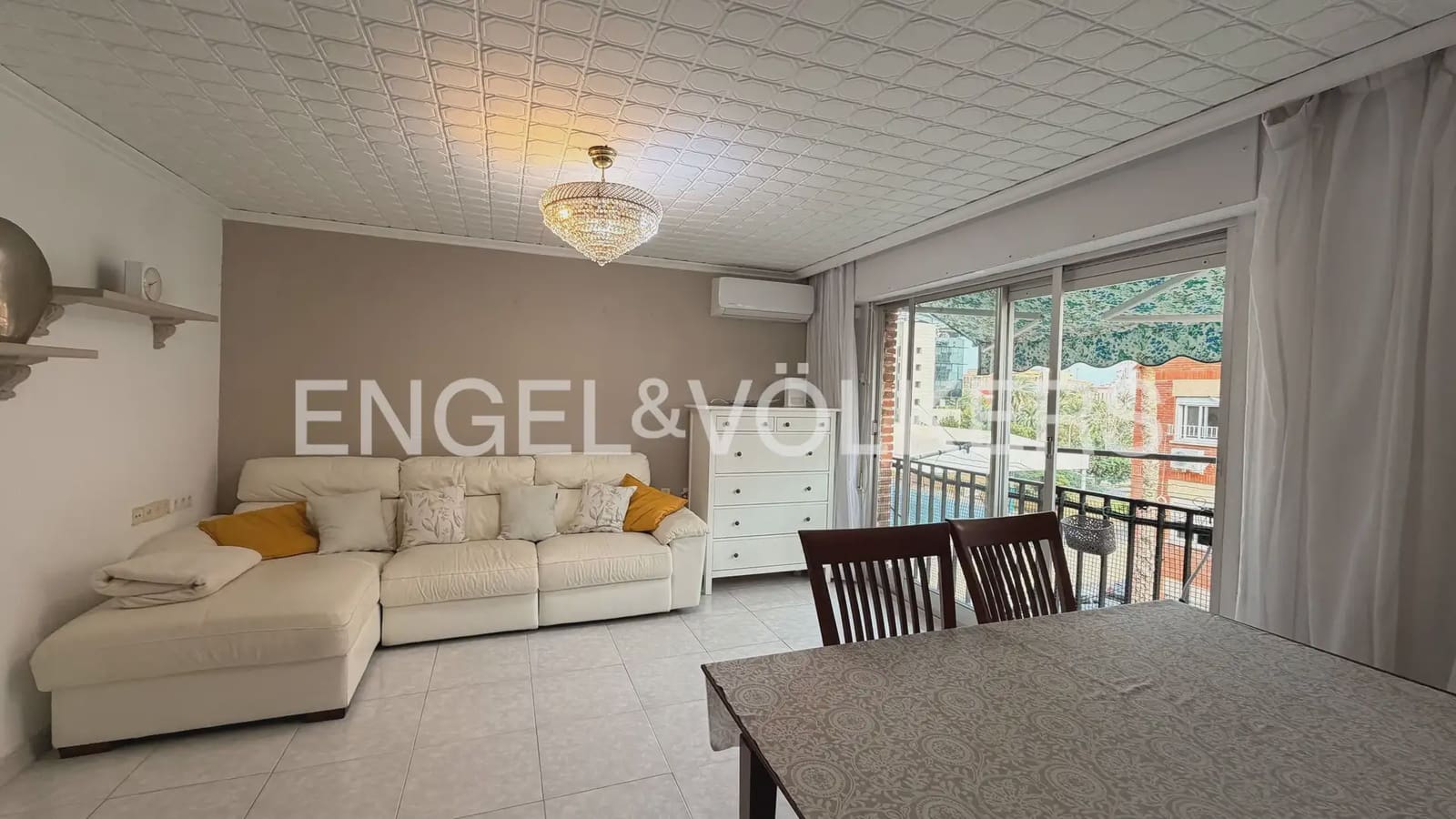 2 sovrum Lägenhet att hyra i Valencia stad - 1 300 € (Ref: 10136379)
