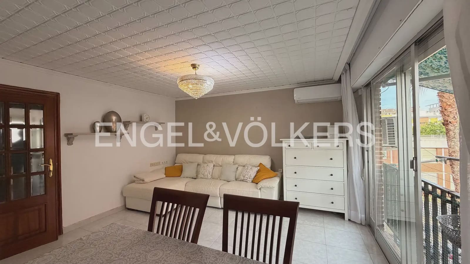 2 sovrum Lägenhet att hyra i Valencia stad - 1 300 € (Ref: 10136379)