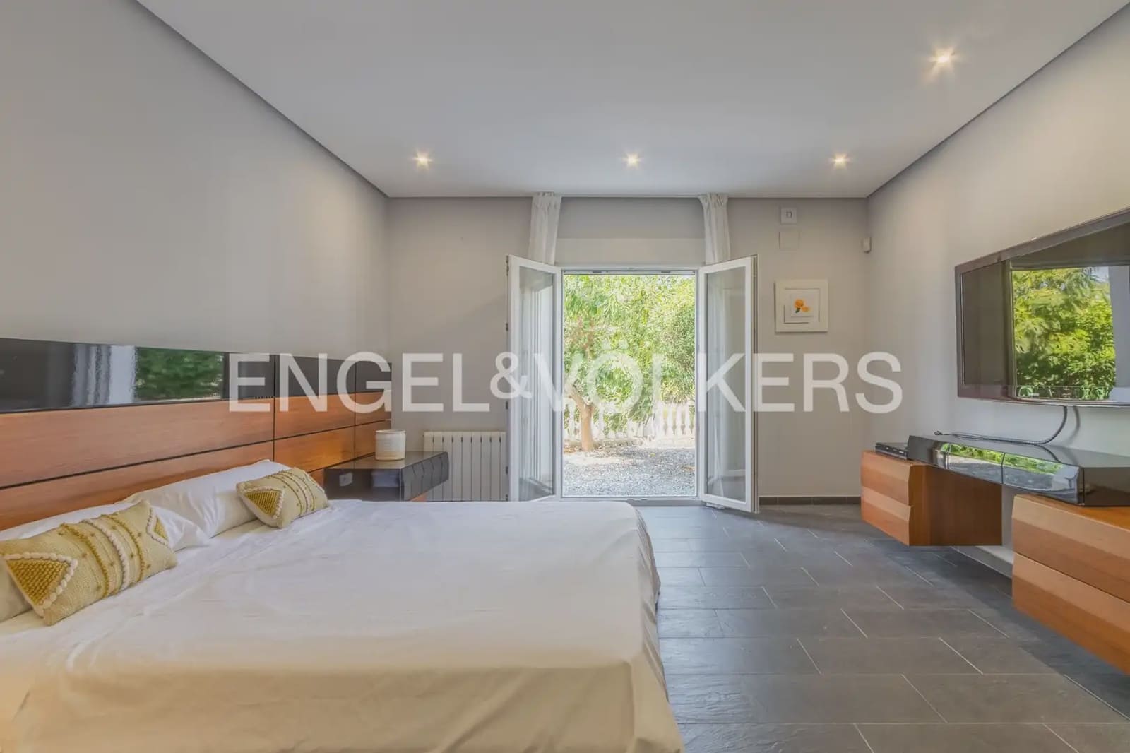 4 chambre Villa/Maison à vendre à Denia avec piscine garage - 960 000 € (Ref: 10136381)