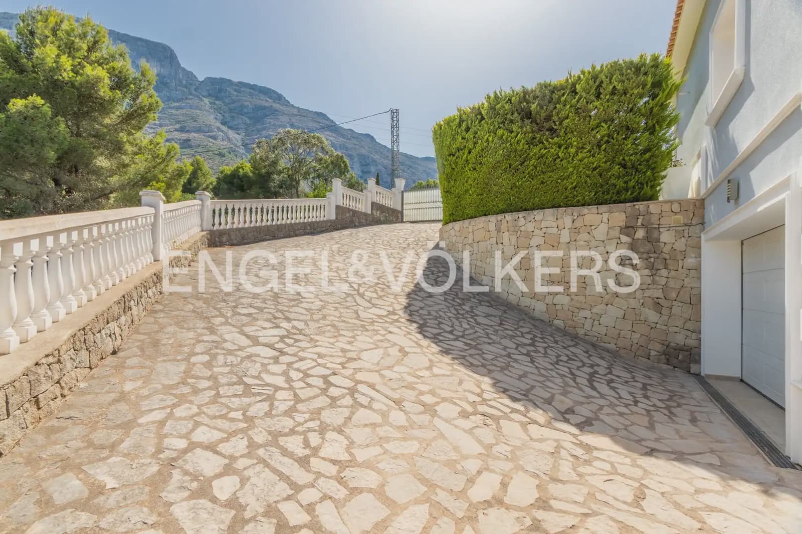 4 chambre Villa/Maison à vendre à Denia avec piscine garage - 960 000 € (Ref: 10136381)