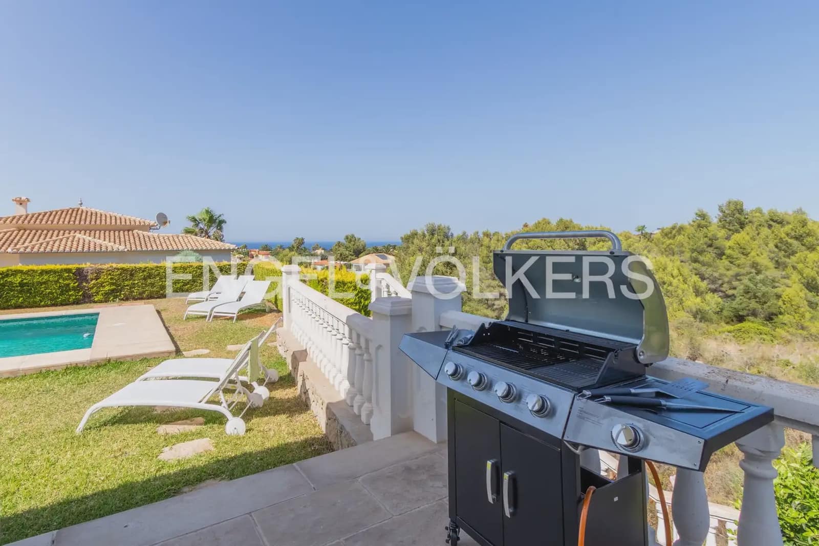 4 chambre Villa/Maison à vendre à Denia avec piscine garage - 960 000 € (Ref: 10136381)