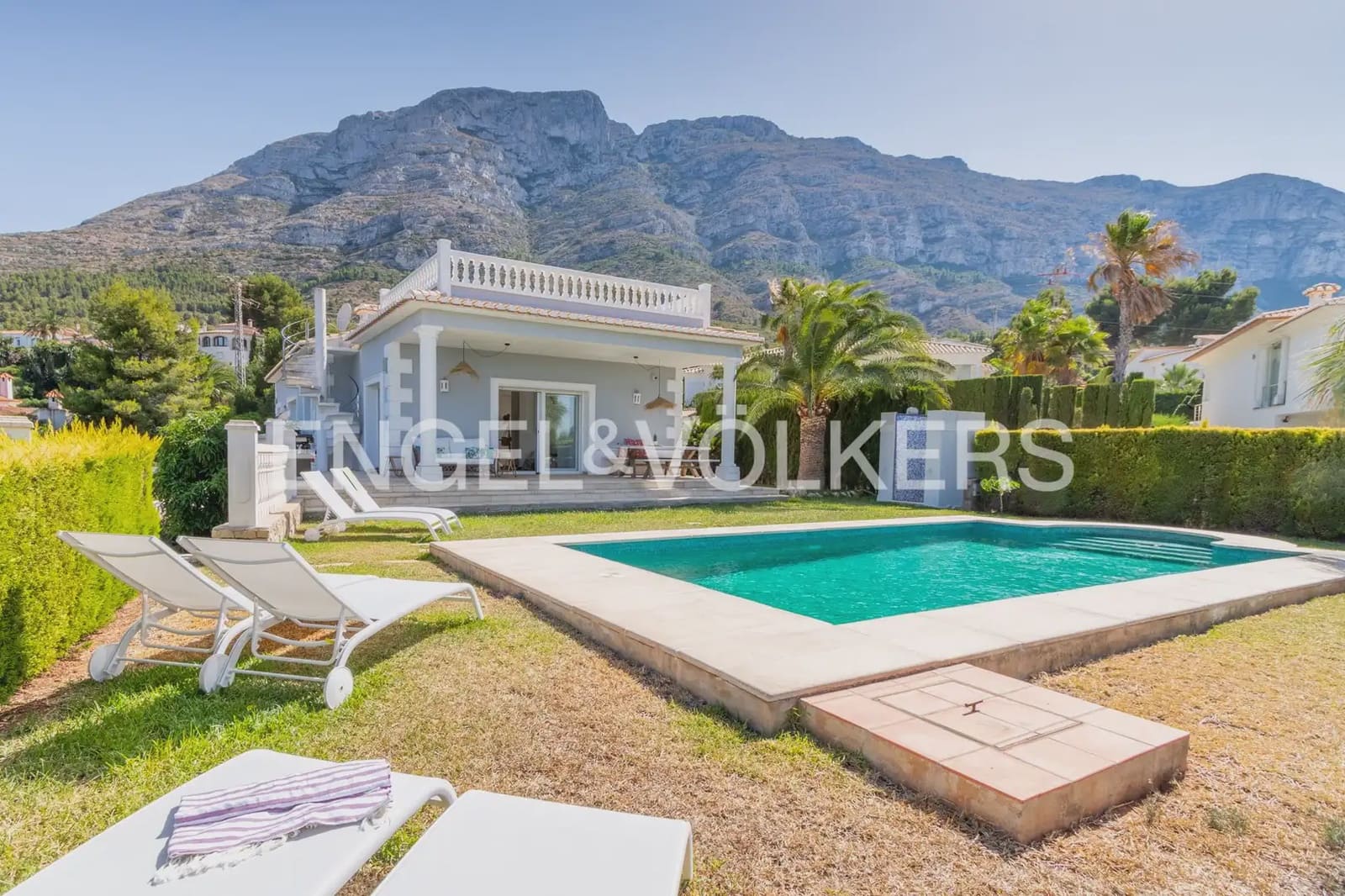 4 chambre Villa/Maison à vendre à Denia avec piscine garage - 960 000 € (Ref: 10136381)