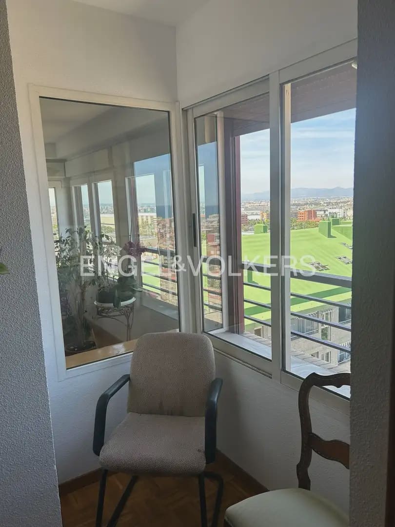 3 quarto Apartamento para arrendar em Valencia cidade com garagem - 2 000 € (Ref: 10136497)