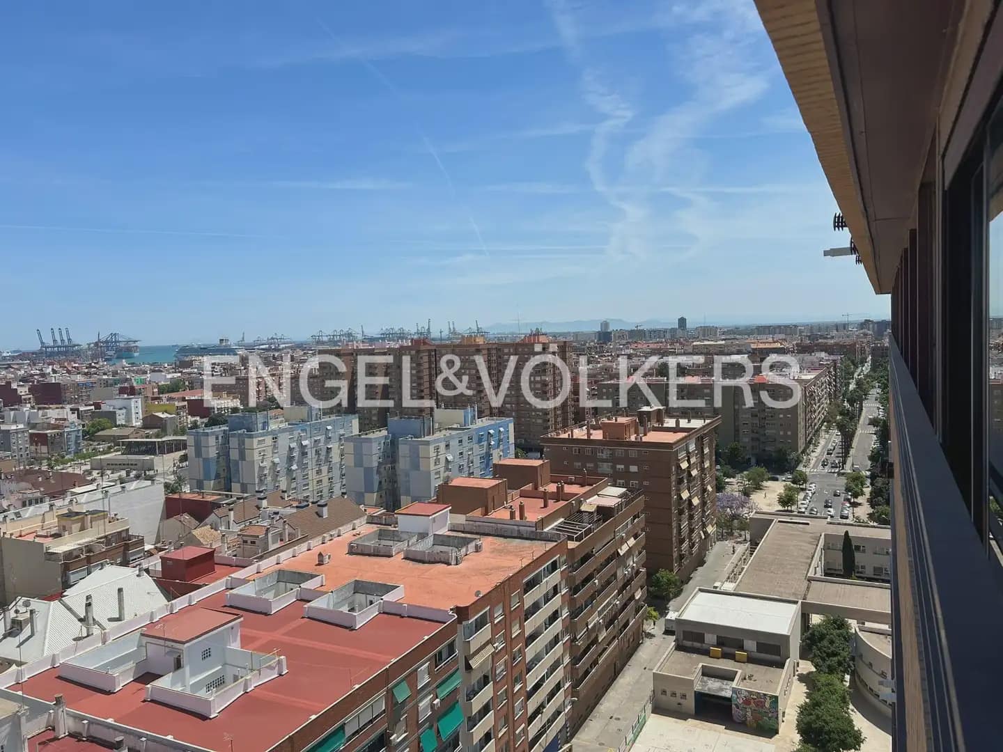 3 quarto Apartamento para arrendar em Valencia cidade com garagem - 2 000 € (Ref: 10136497)