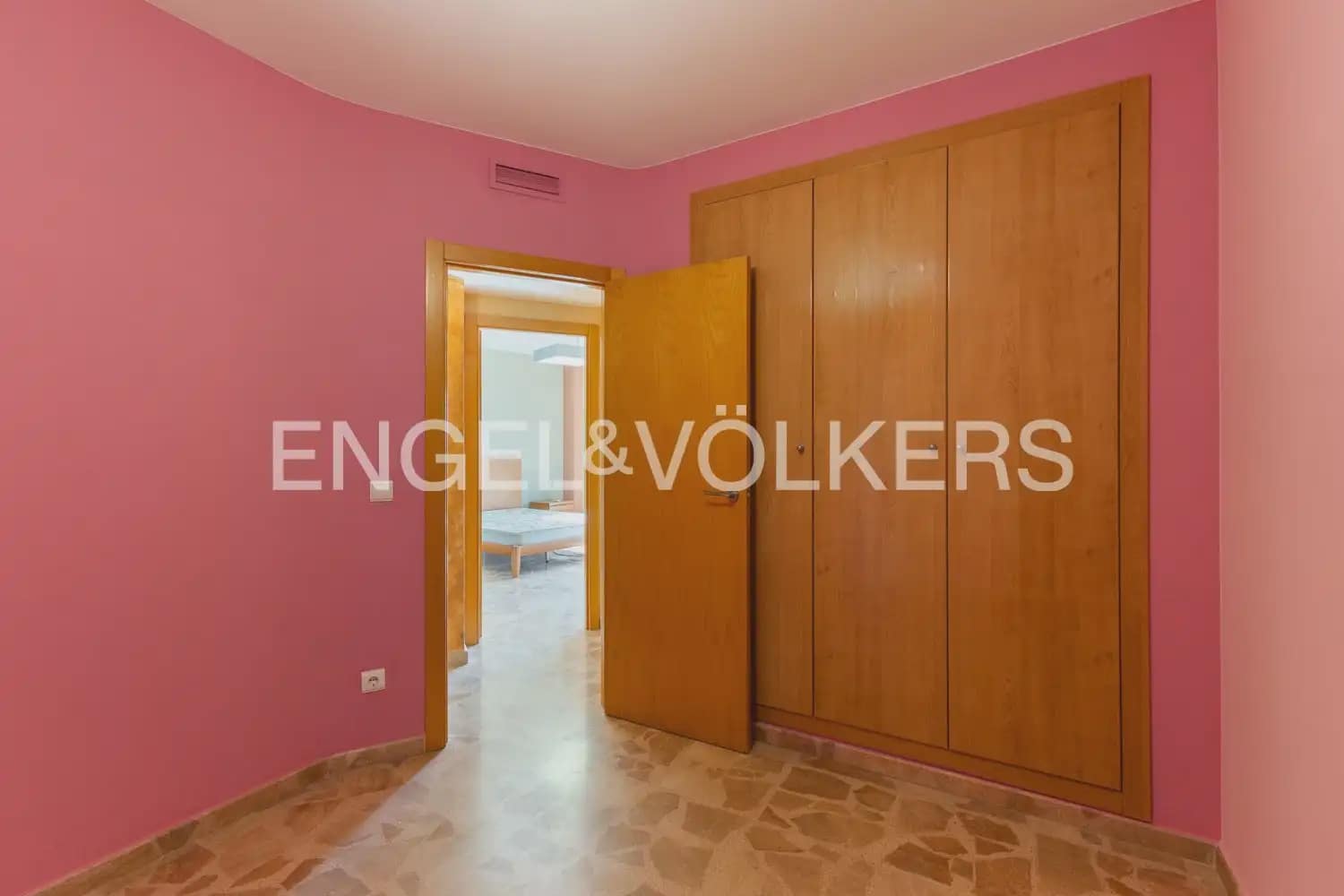 3 camera da letto Appartamento in vendita in Quart de Poblet con garage - 300.000 € (Rif: 10136629)