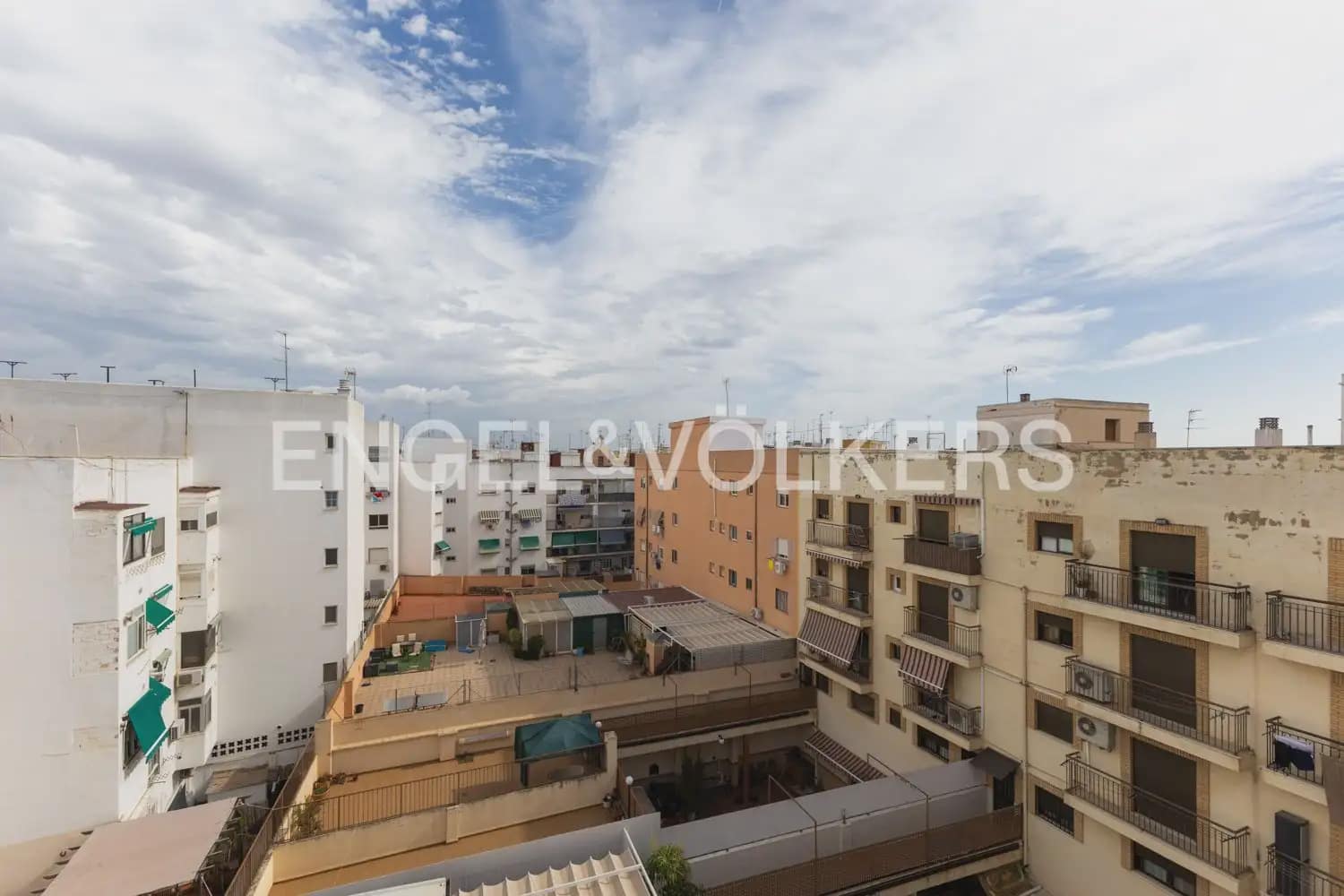 3 camera da letto Appartamento in vendita in Quart de Poblet con garage - 300.000 € (Rif: 10136629)