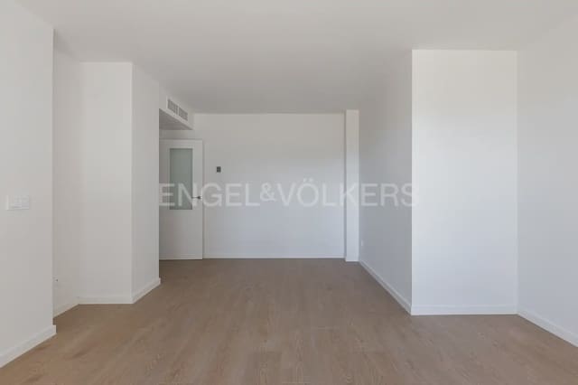 3 slaapkamer Flat te huur in Malilla, Valencia stad met zwembad garage - € 1.700 (Ref: 10138757)