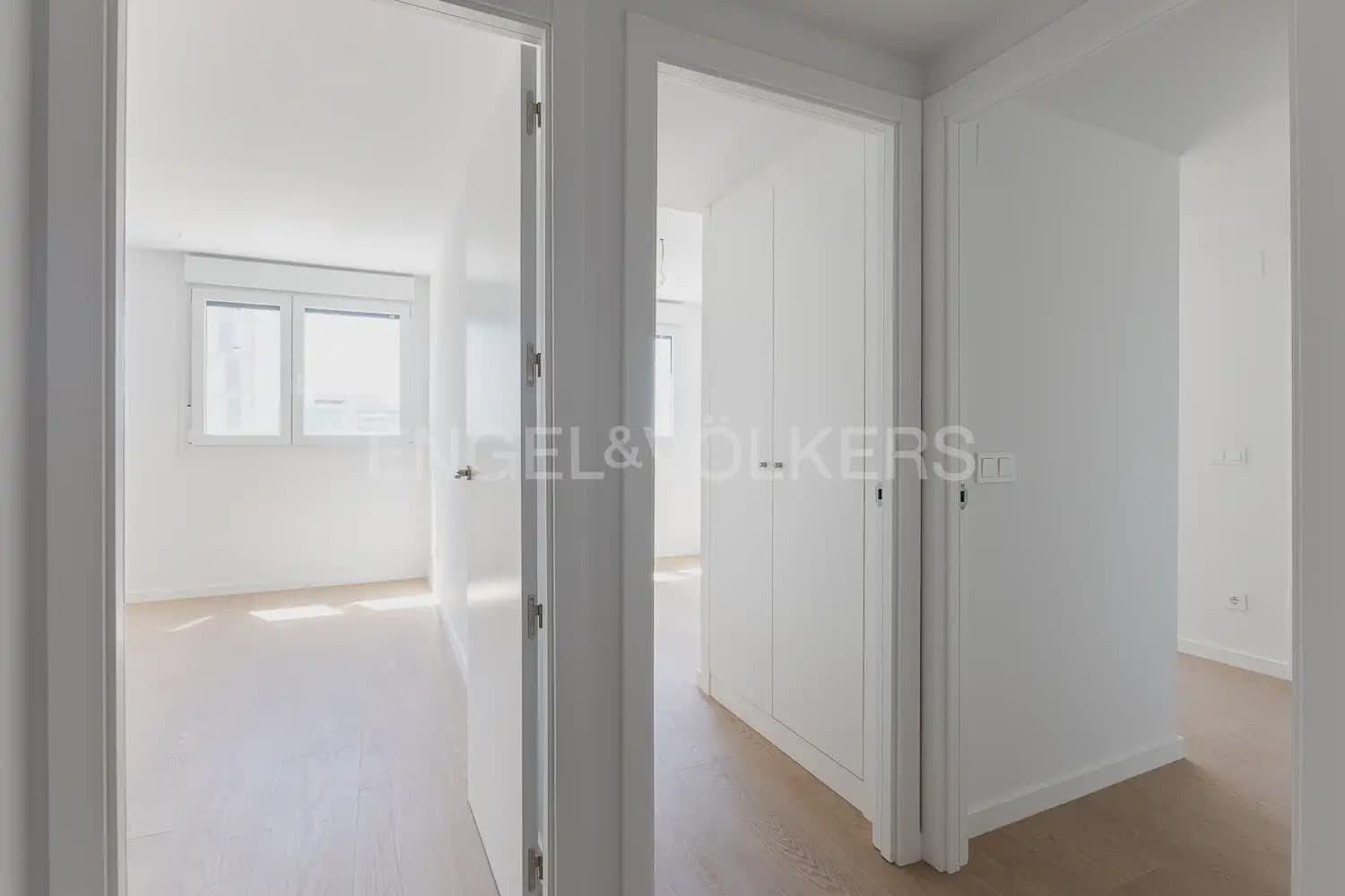 3 soveværelse Lejlighed til leje i Valencia by med swimmingpool garage - € 1.800 (Ref: 10138757)