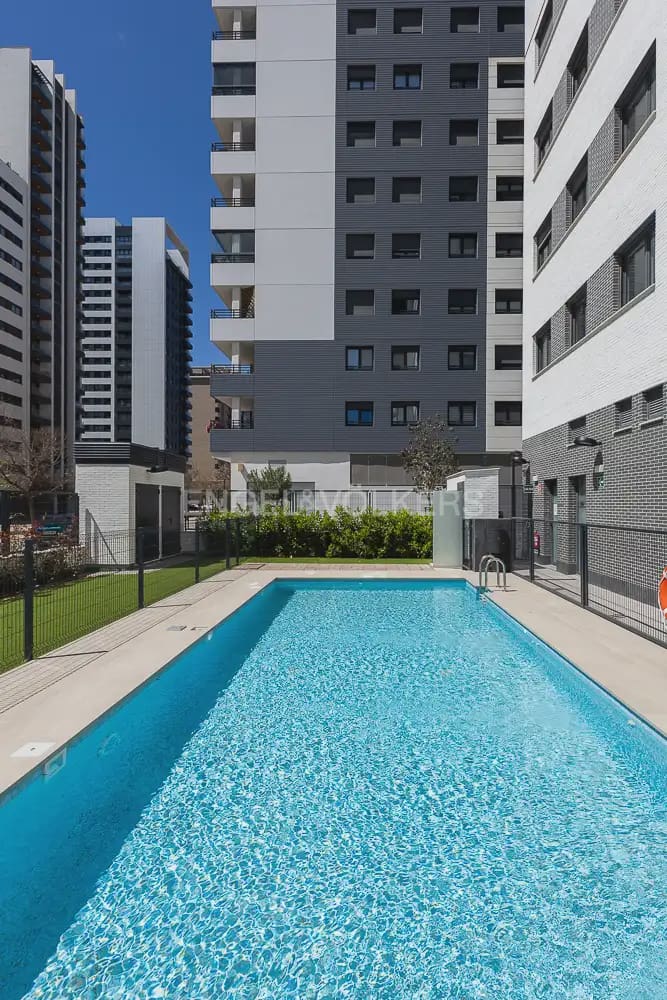 3 soveværelse Lejlighed til leje i Valencia by med swimmingpool garage - € 1.800 (Ref: 10138757)