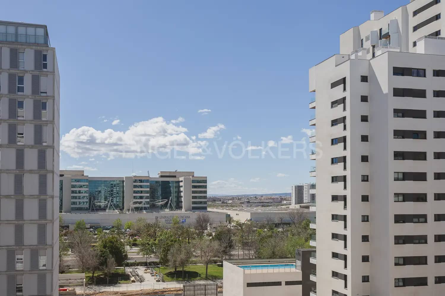 3 soveværelse Lejlighed til leje i Valencia by med swimmingpool garage - € 1.800 (Ref: 10138757)
