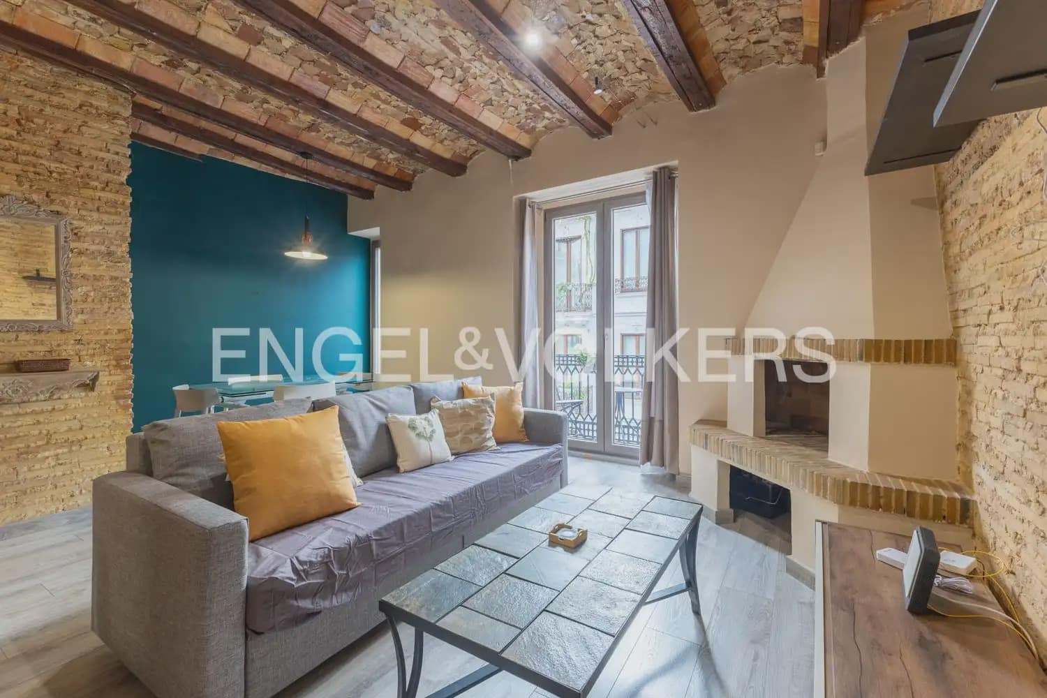 2 bedroom Flat for rent in Valencia city - € 1,800 (Ref: 10138758)