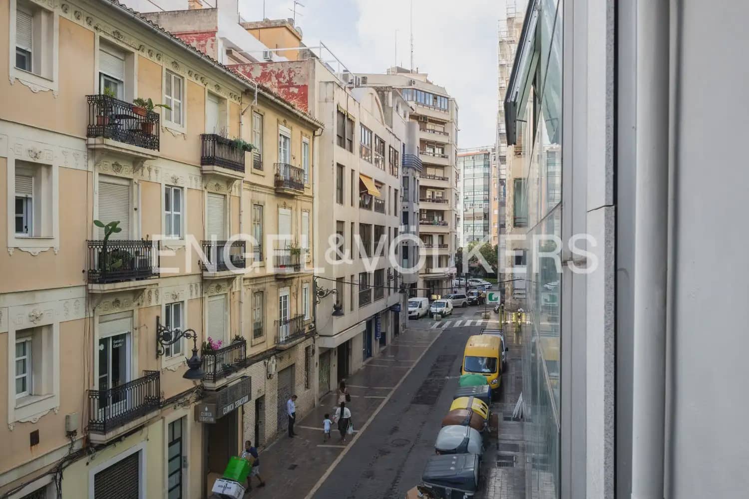 2 bedroom Flat for rent in Valencia city - € 1,800 (Ref: 10138758)