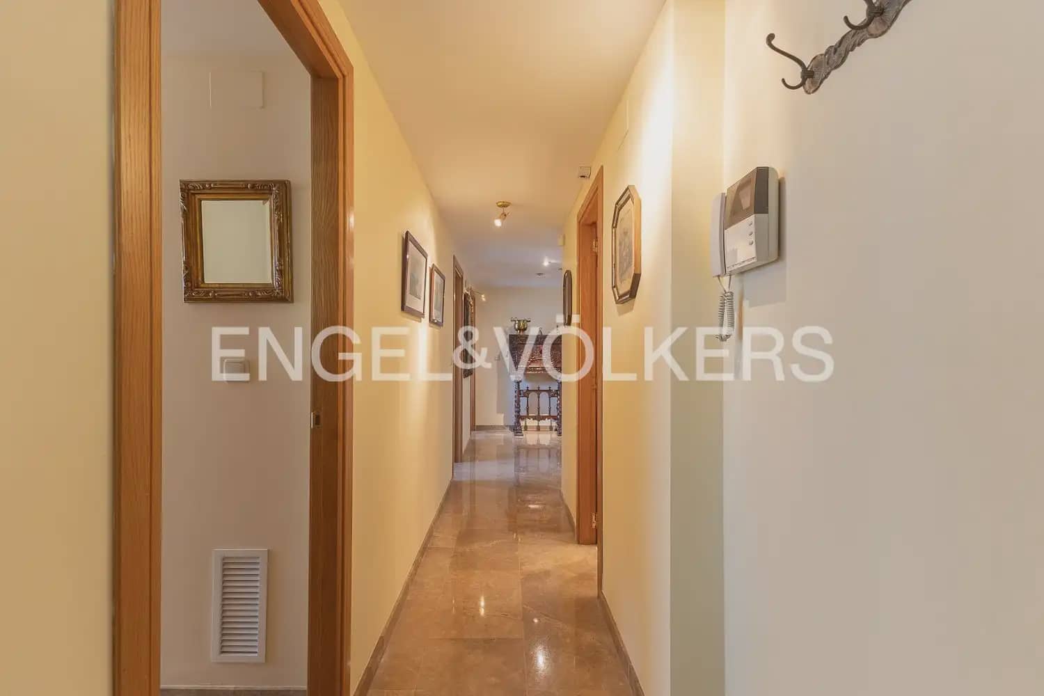 3 soverom Leilighet til salgs i Valencia by med svømmebasseng garasje - € 748 000 (Ref: 10138760)