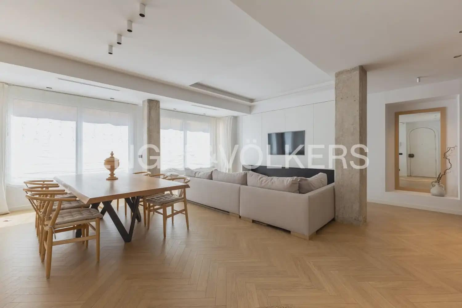 Piso de 4 habitaciones en València ciudad en alquiler - 4.300 € (Ref: 10138761)