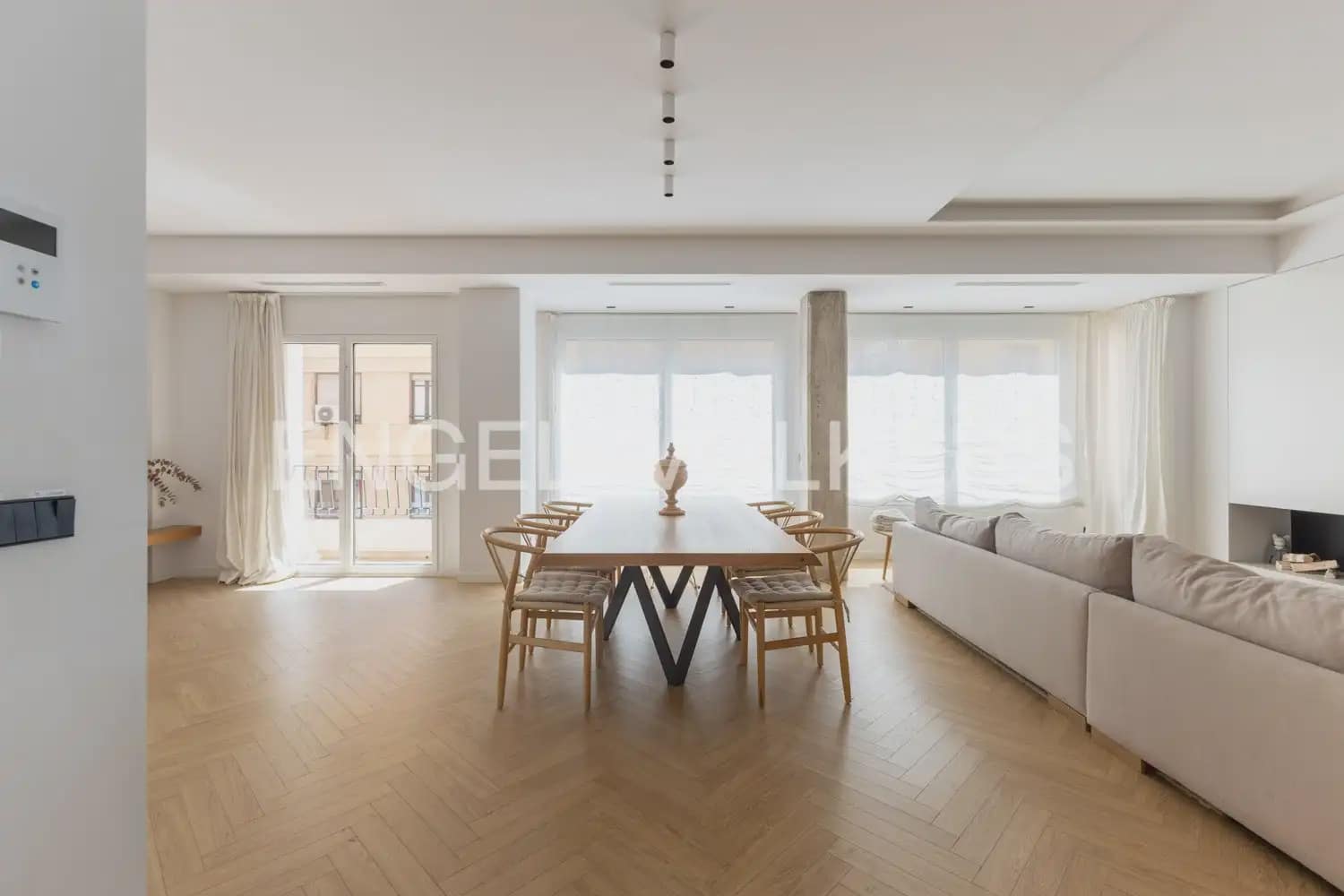 Piso de 4 habitaciones en València ciudad en alquiler - 4.300 € (Ref: 10138761)