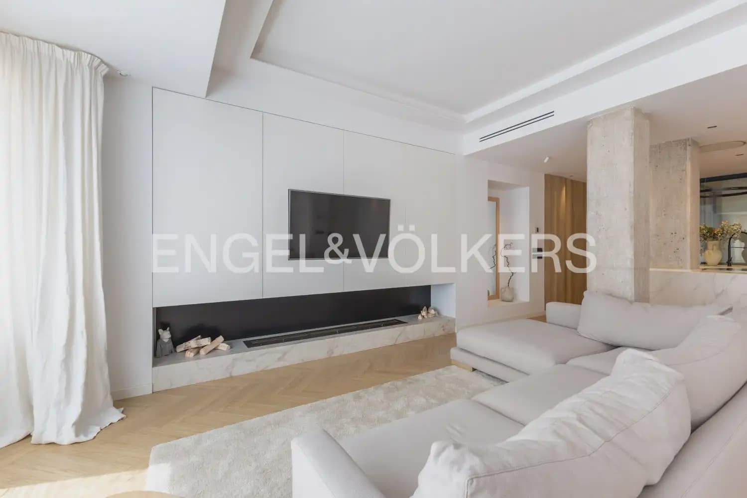 Piso de 4 habitaciones en València ciudad en alquiler - 4.300 € (Ref: 10138761)