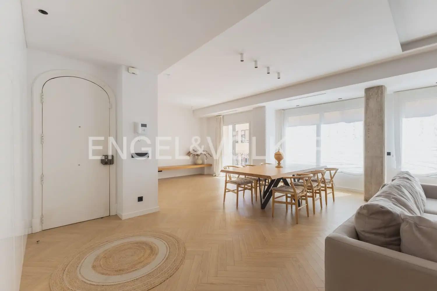 Piso de 4 habitaciones en València ciudad en alquiler - 4.300 € (Ref: 10138761)