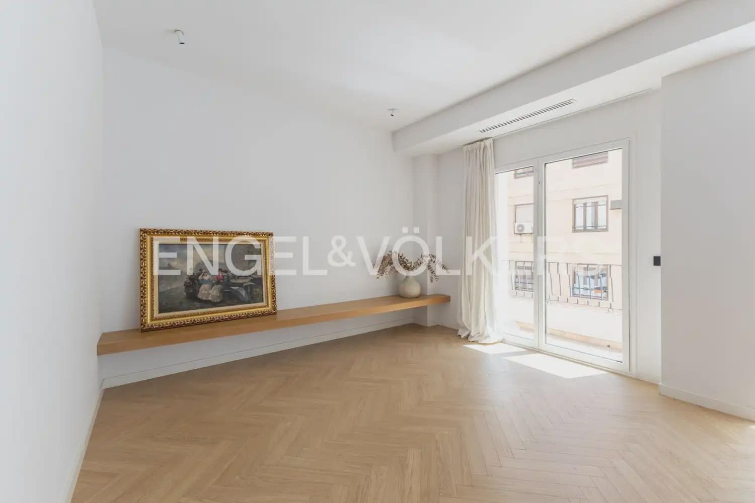 Piso de 4 habitaciones en València ciudad en alquiler - 4.300 € (Ref: 10138761)