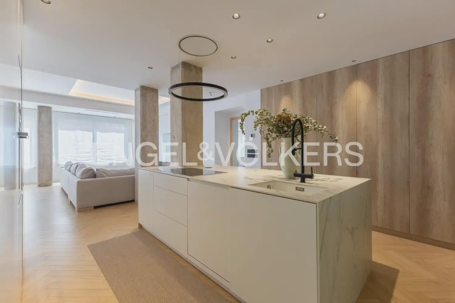 Piso de 4 habitaciones en València ciudad en alquiler - 4.300 € (Ref: 10138761)