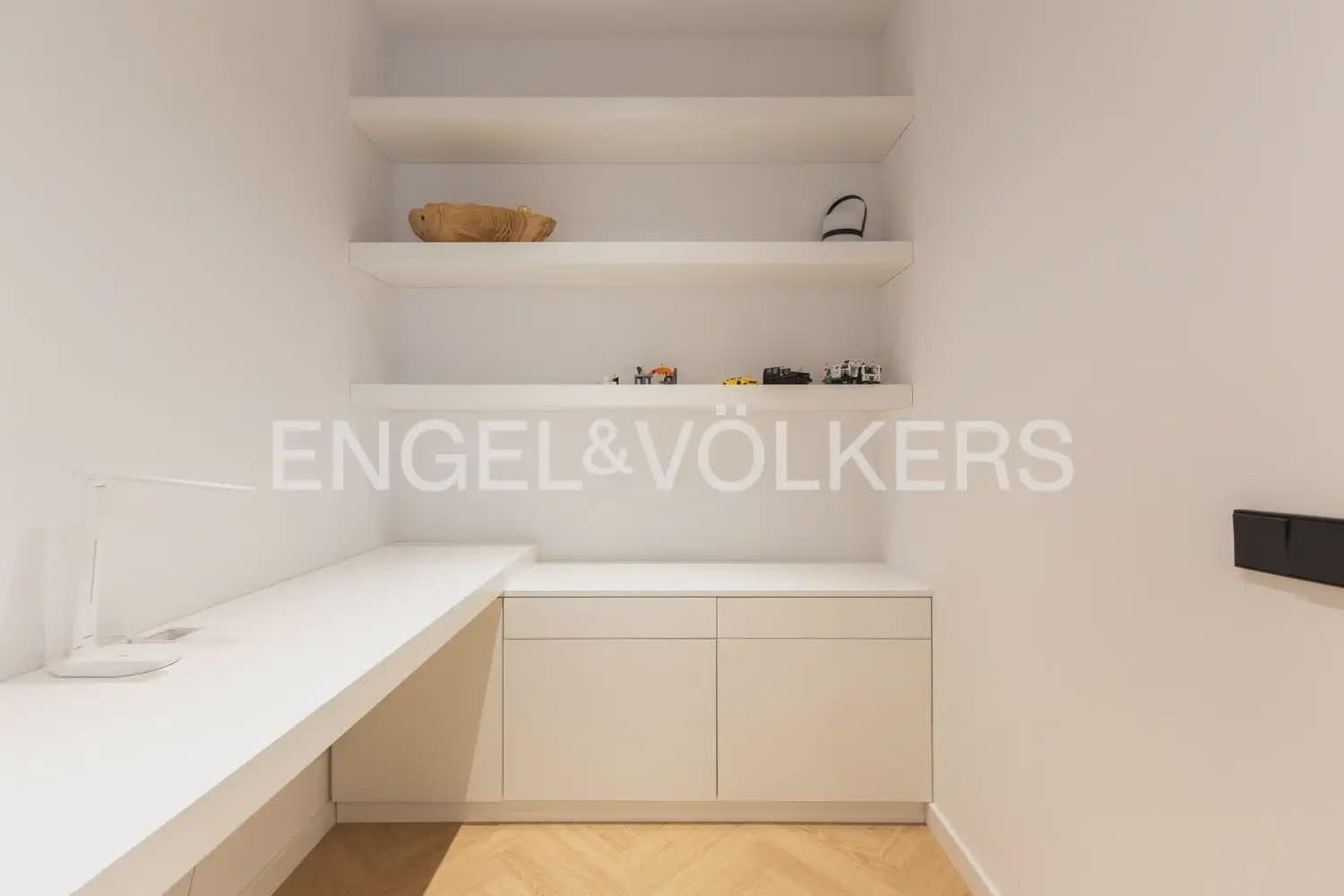 Piso de 4 habitaciones en València ciudad en alquiler - 4.300 € (Ref: 10138761)