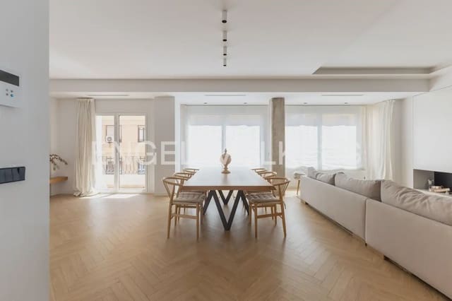 Piso de 4 habitaciones en Sant Francesc, València ciudad en alquiler - 4.300 € (Ref: 10138761)