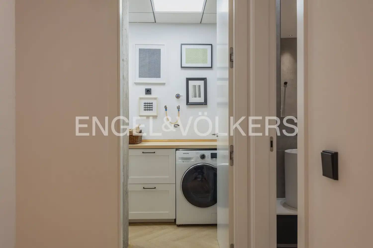 Piso de 4 habitaciones en València ciudad en alquiler - 4.300 € (Ref: 10138761)