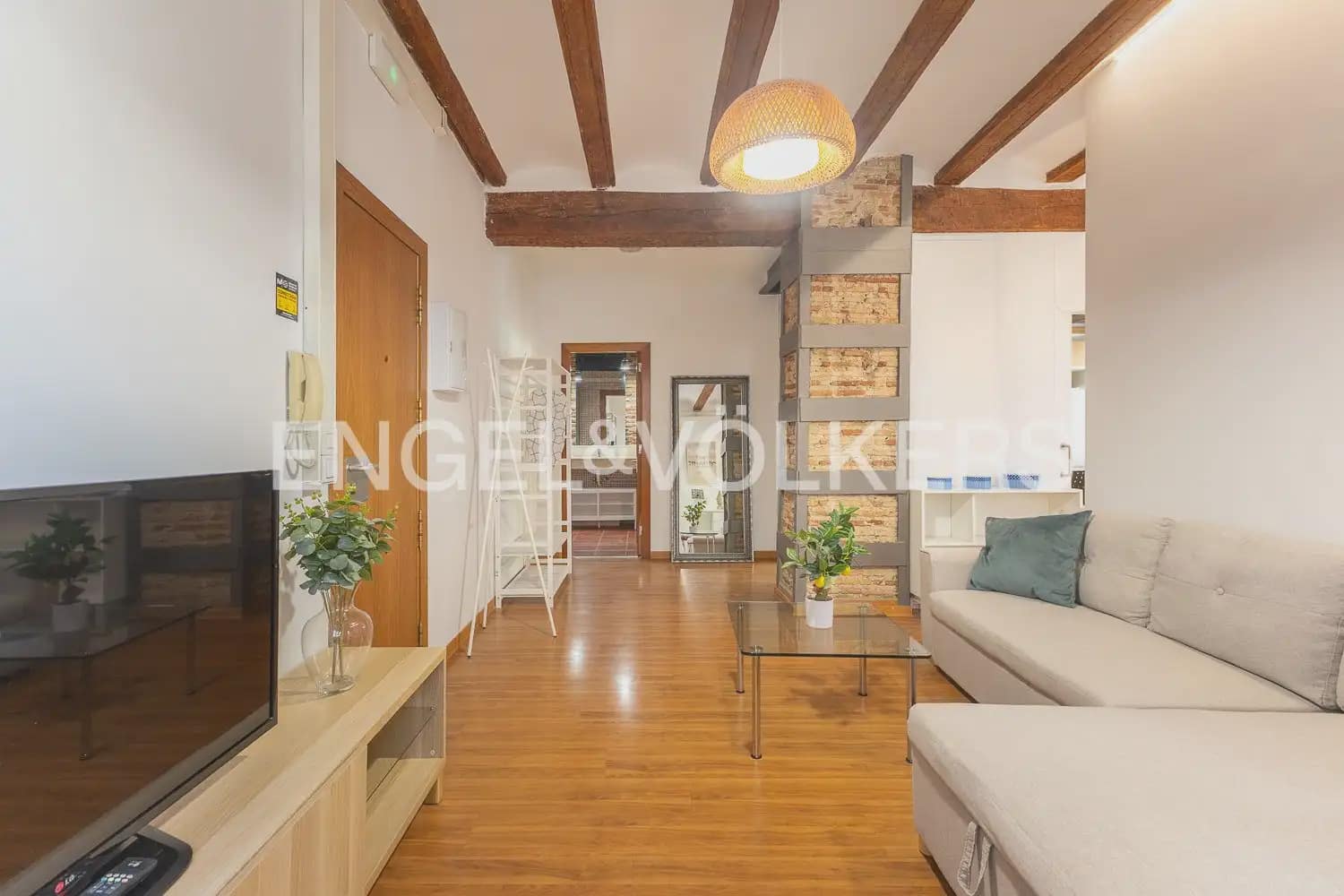 1 soveværelse Lejlighed til leje i Valencia by - € 1.400 (Ref: 10138762)