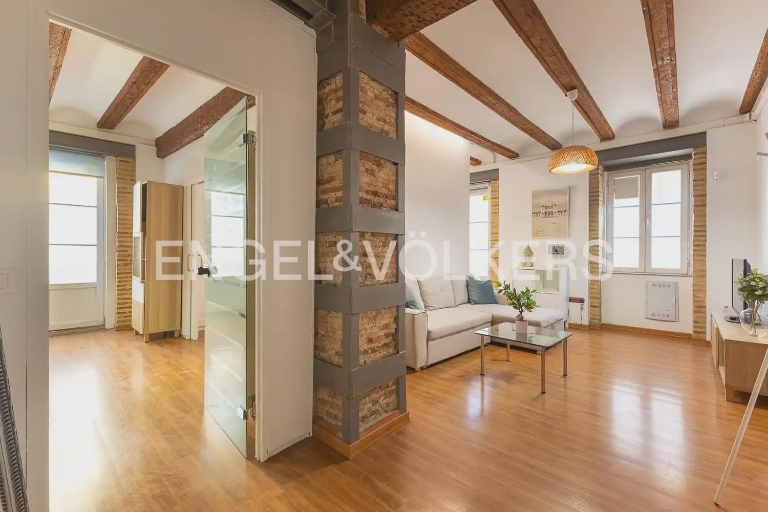 1 soveværelse Lejlighed til leje i Valencia by - € 1.400 (Ref: 10138762)