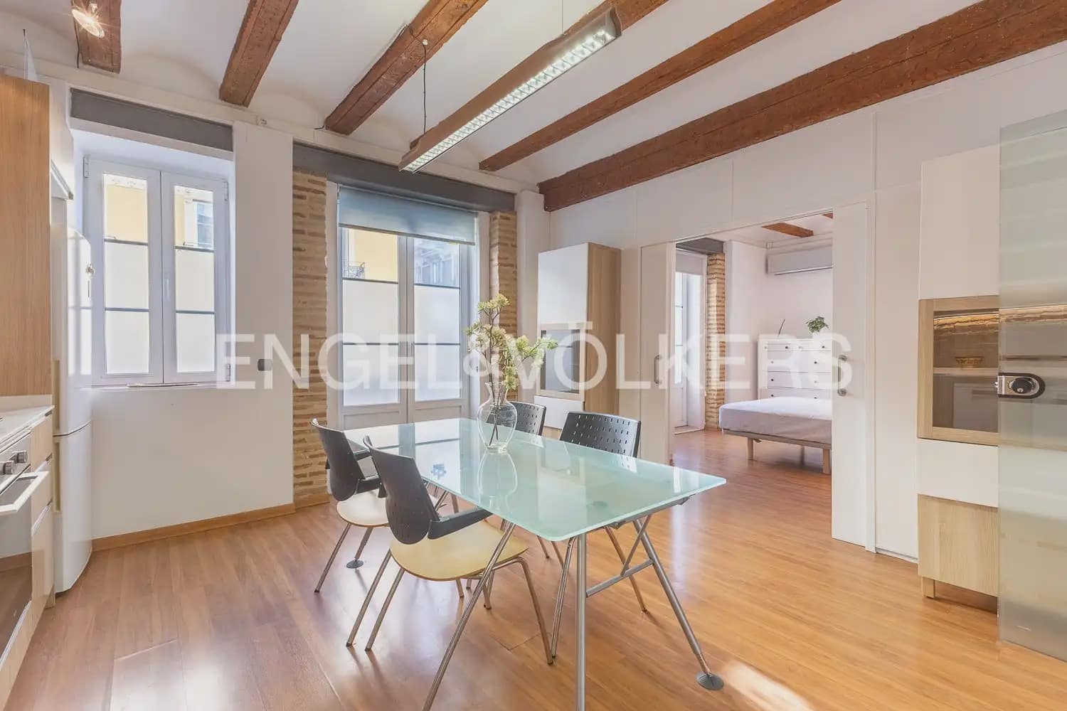 1 soveværelse Lejlighed til leje i Valencia by - € 1.400 (Ref: 10138762)