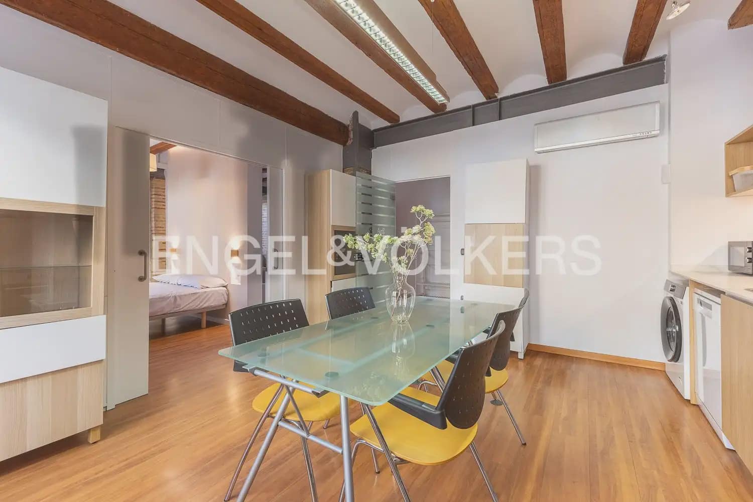 1 soveværelse Lejlighed til leje i Valencia by - € 1.400 (Ref: 10138762)
