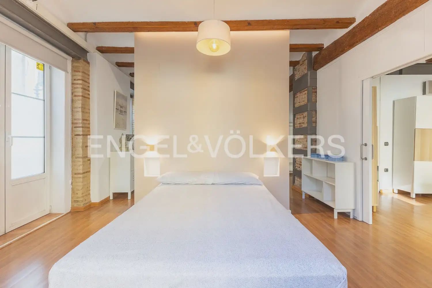 1 soveværelse Lejlighed til leje i Valencia by - € 1.400 (Ref: 10138762)