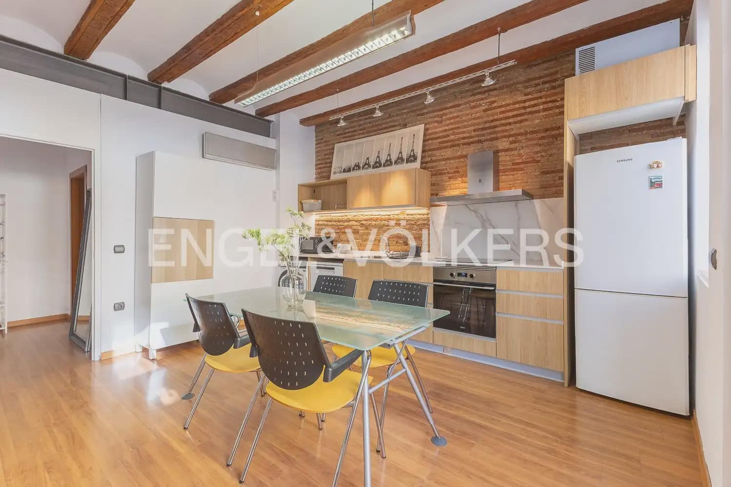 1 soveværelse Lejlighed til leje i Valencia by - € 1.400 (Ref: 10138762)