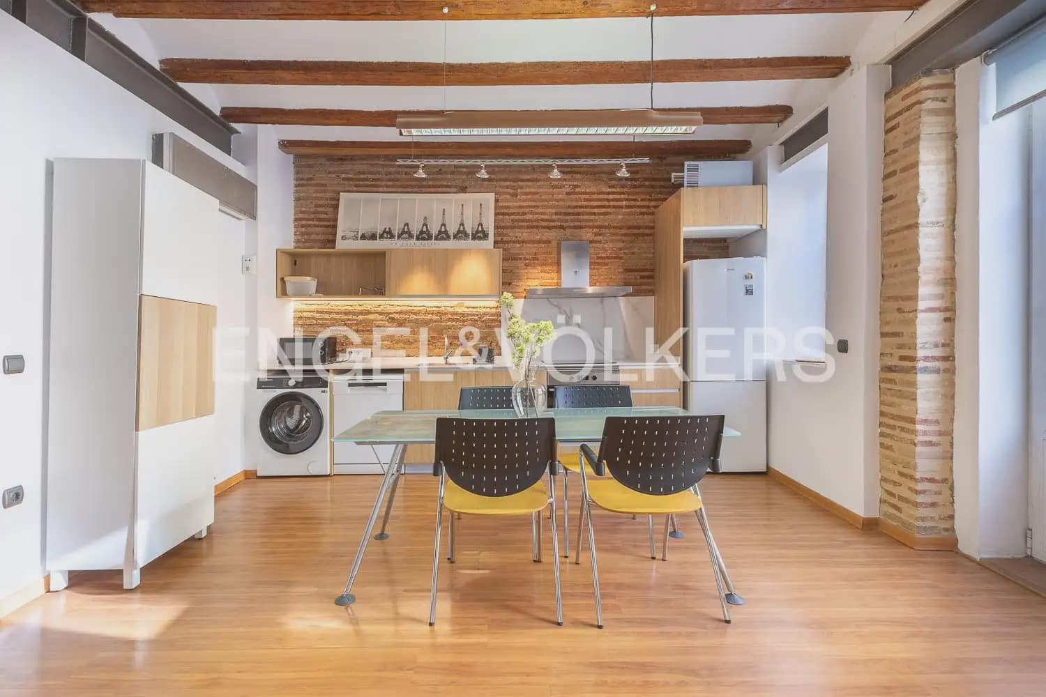 1 soveværelse Lejlighed til leje i Valencia by - € 1.400 (Ref: 10138762)