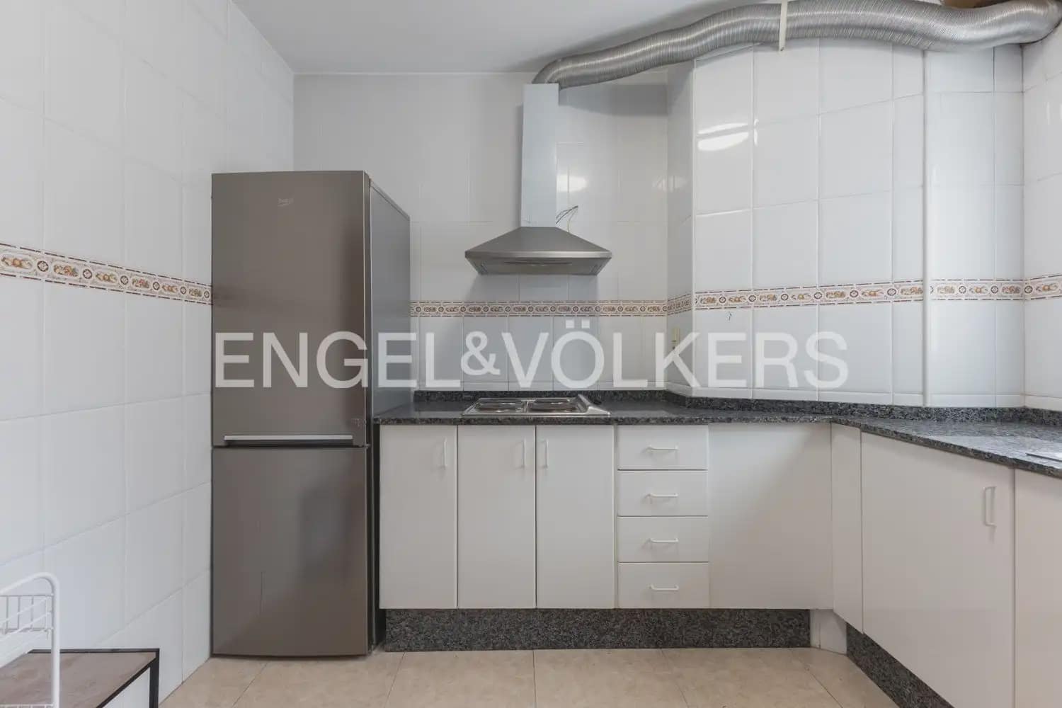 3 sovrum Lägenhet att hyra i Valencia stad - 1 300 € (Ref: 10138764)