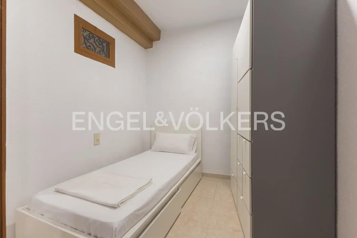3 sovrum Lägenhet att hyra i Valencia stad - 1 300 € (Ref: 10138764)