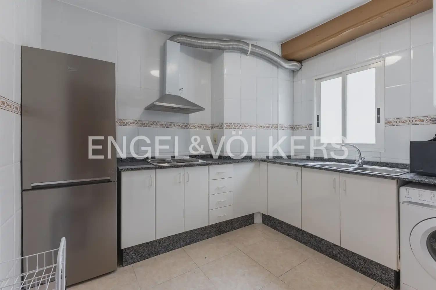 3 sovrum Lägenhet att hyra i Valencia stad - 1 300 € (Ref: 10138764)