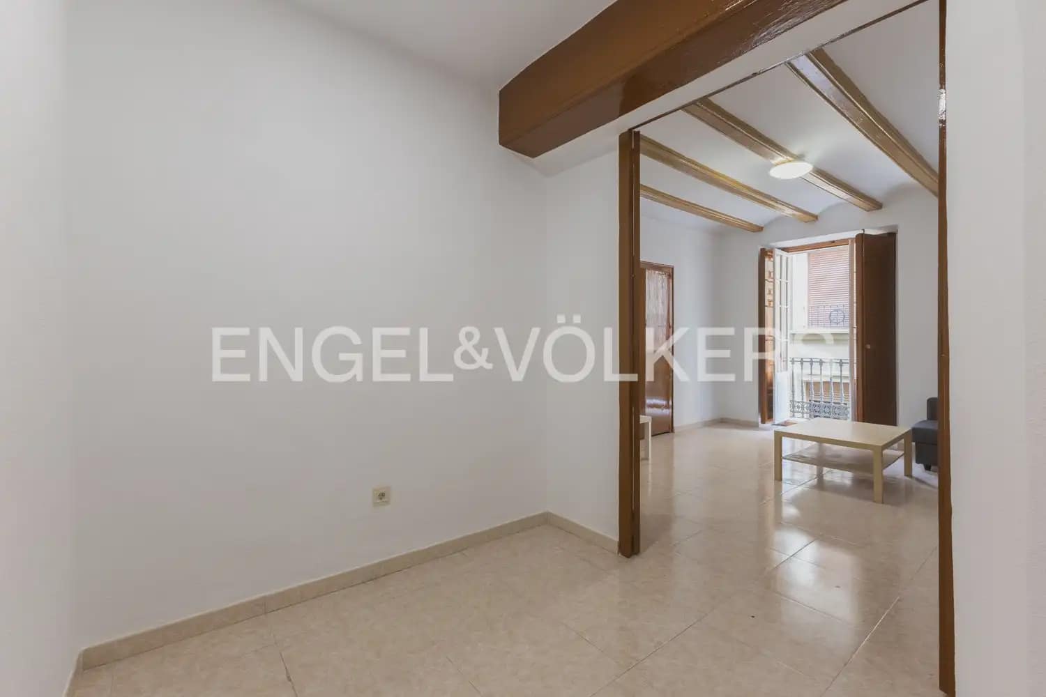 3 sovrum Lägenhet att hyra i Valencia stad - 1 300 € (Ref: 10138764)