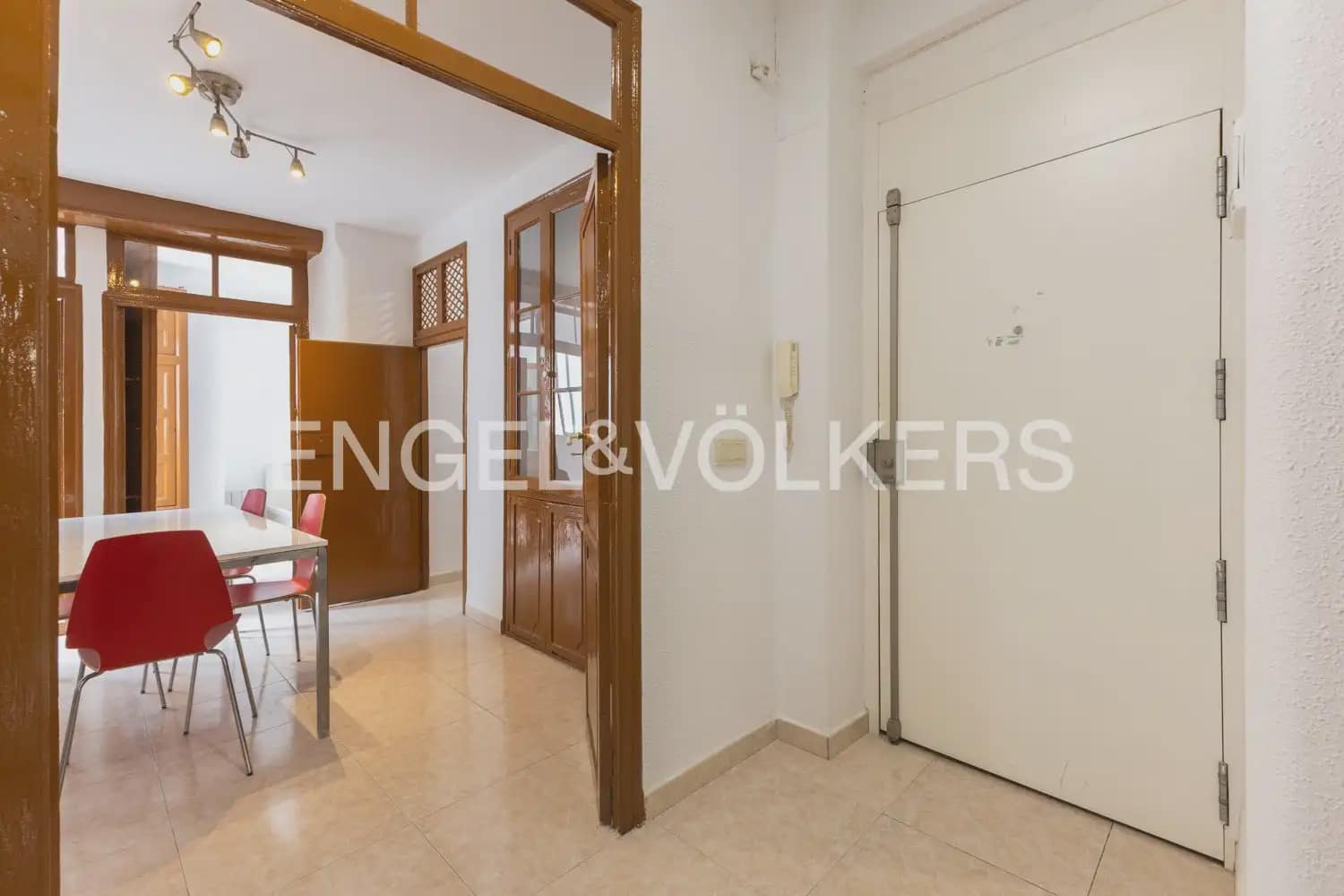 3 sovrum Lägenhet att hyra i Valencia stad - 1 300 € (Ref: 10138764)