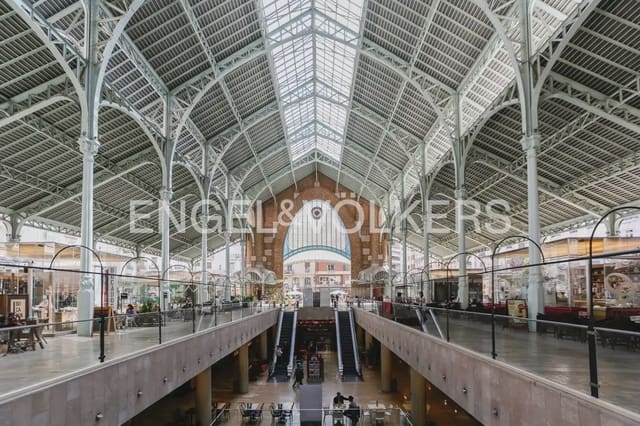 Piso de 4 habitaciones en Sant Francesc, València ciudad en alquiler - 5.100 € (Ref: 10138888)