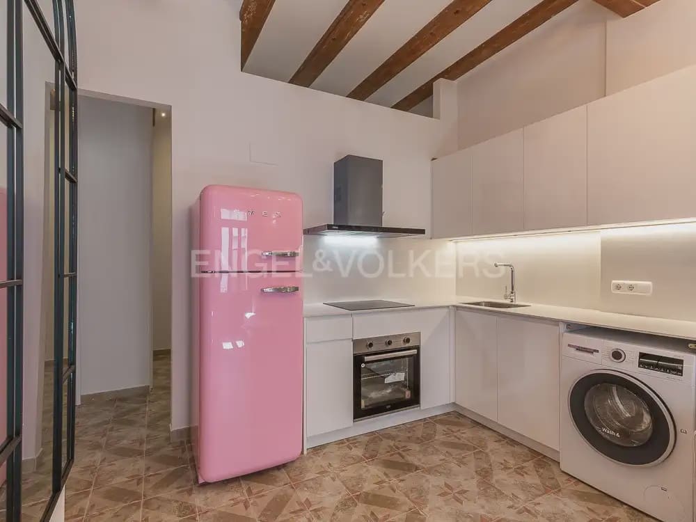 1 bedroom Flat for rent in Valencia city - € 1,400 (Ref: 10140133)