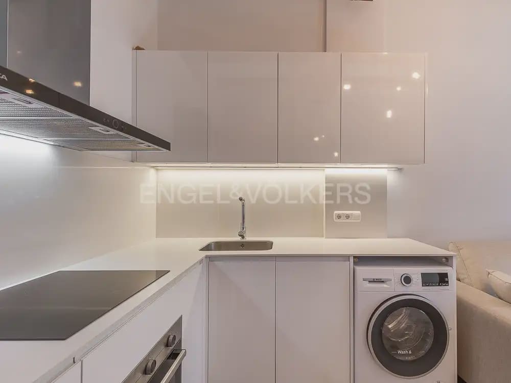 1 bedroom Flat for rent in Valencia city - € 1,400 (Ref: 10140133)