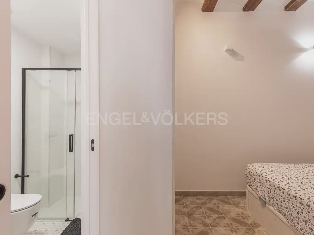 1 bedroom Flat for rent in Valencia city - € 1,400 (Ref: 10140133)