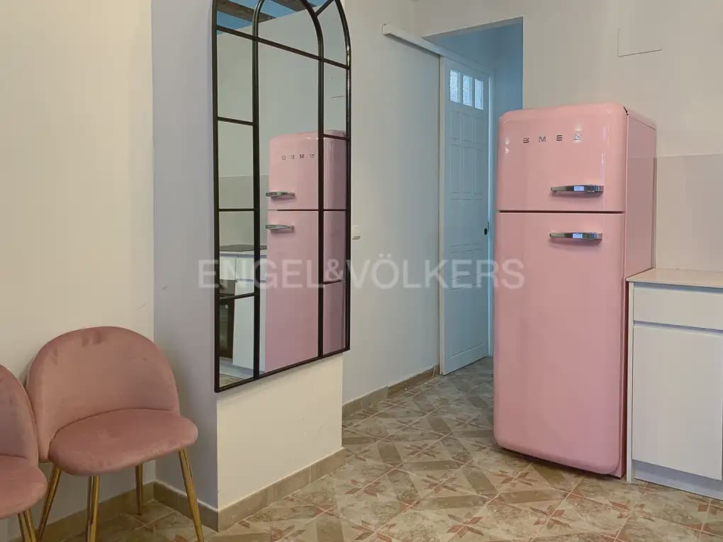 1 bedroom Flat for rent in Valencia city - € 1,400 (Ref: 10140133)