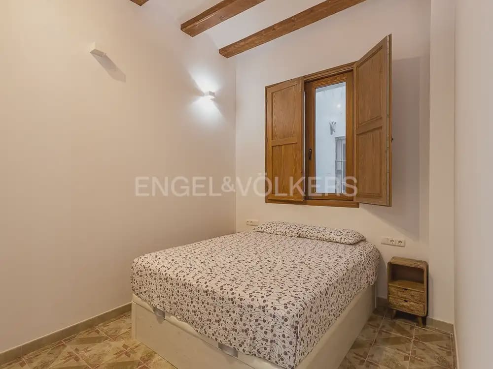 1 bedroom Flat for rent in Valencia city - € 1,400 (Ref: 10140133)