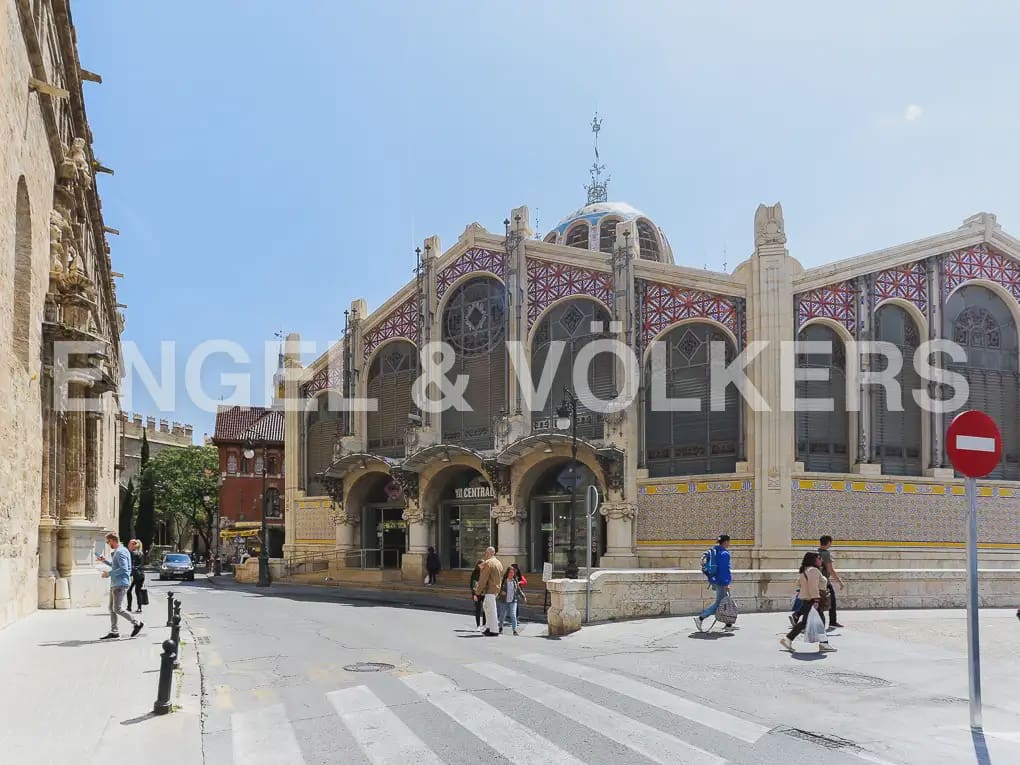 1 bedroom Flat for rent in Valencia city - € 1,400 (Ref: 10140133)