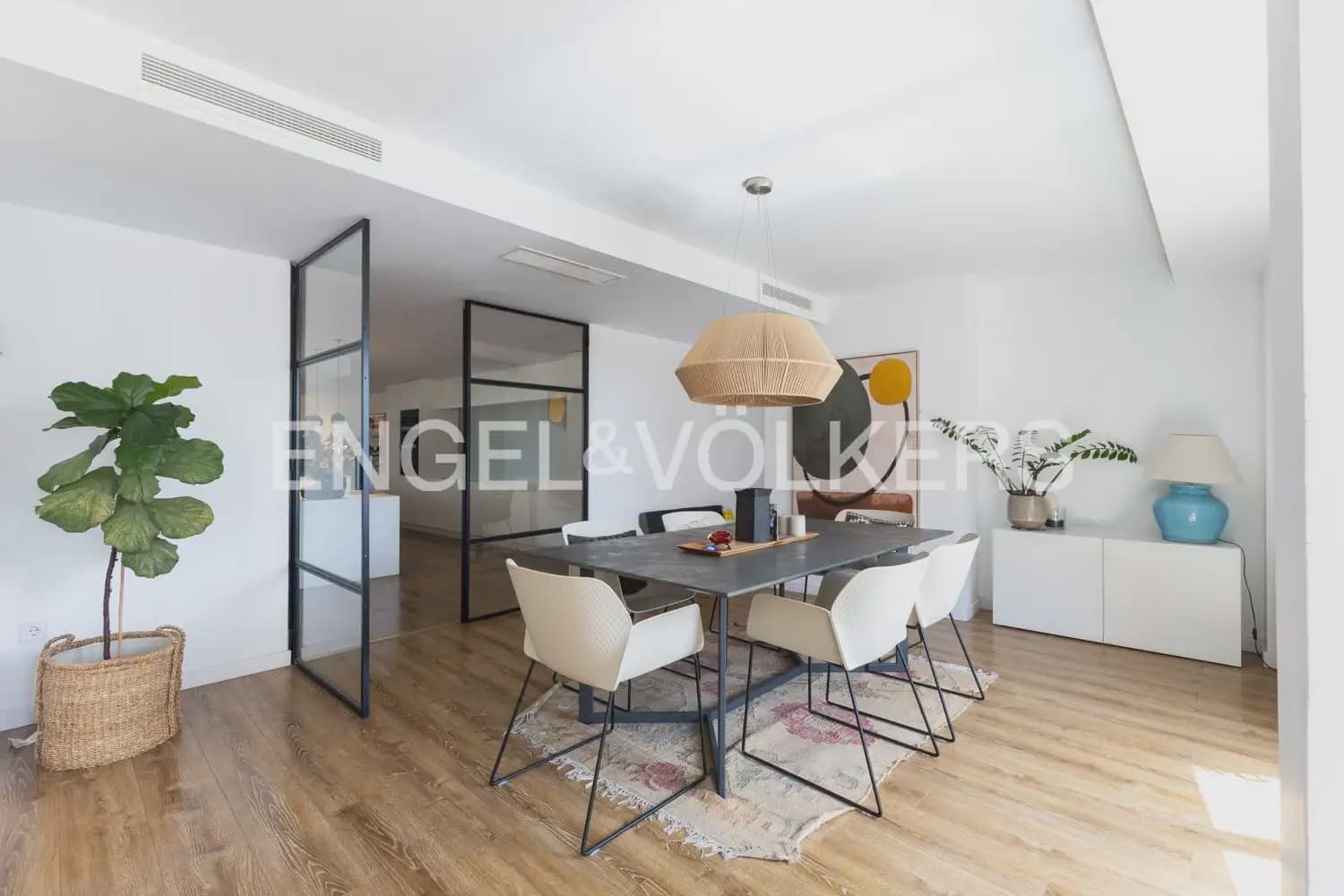 4 Zimmer Wohnung zu vermieten in Valencia Stadt mit Garage - 5.000 € (Ref: 10140134)