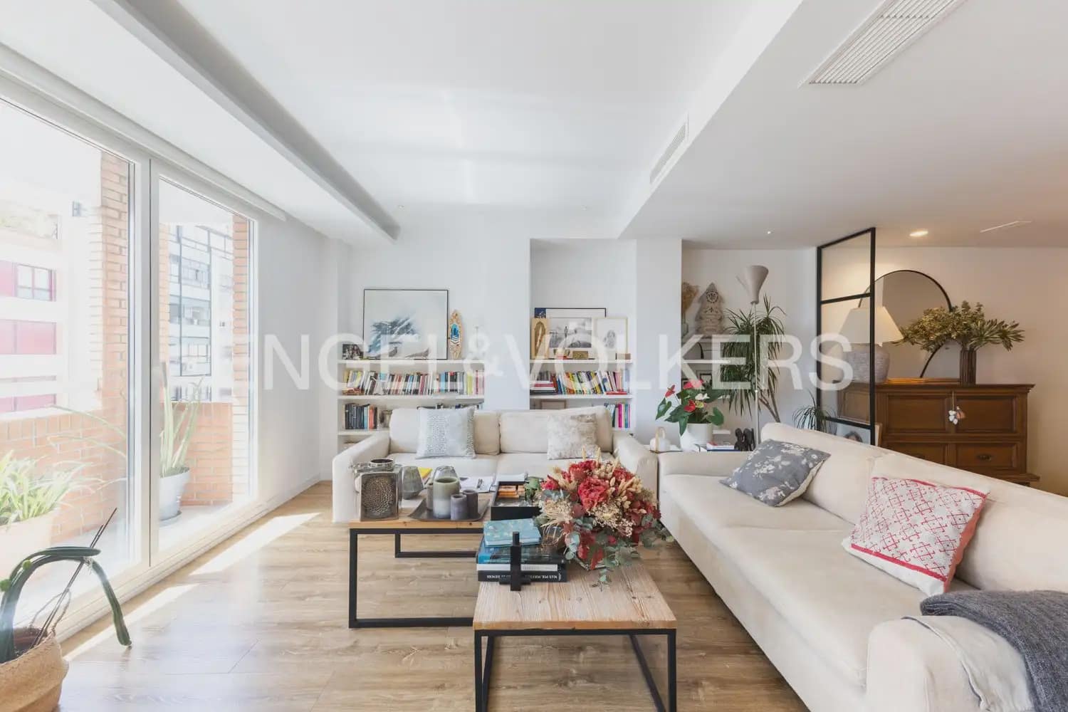 4 Zimmer Wohnung zu vermieten in Valencia Stadt mit Garage - 5.000 € (Ref: 10140134)
