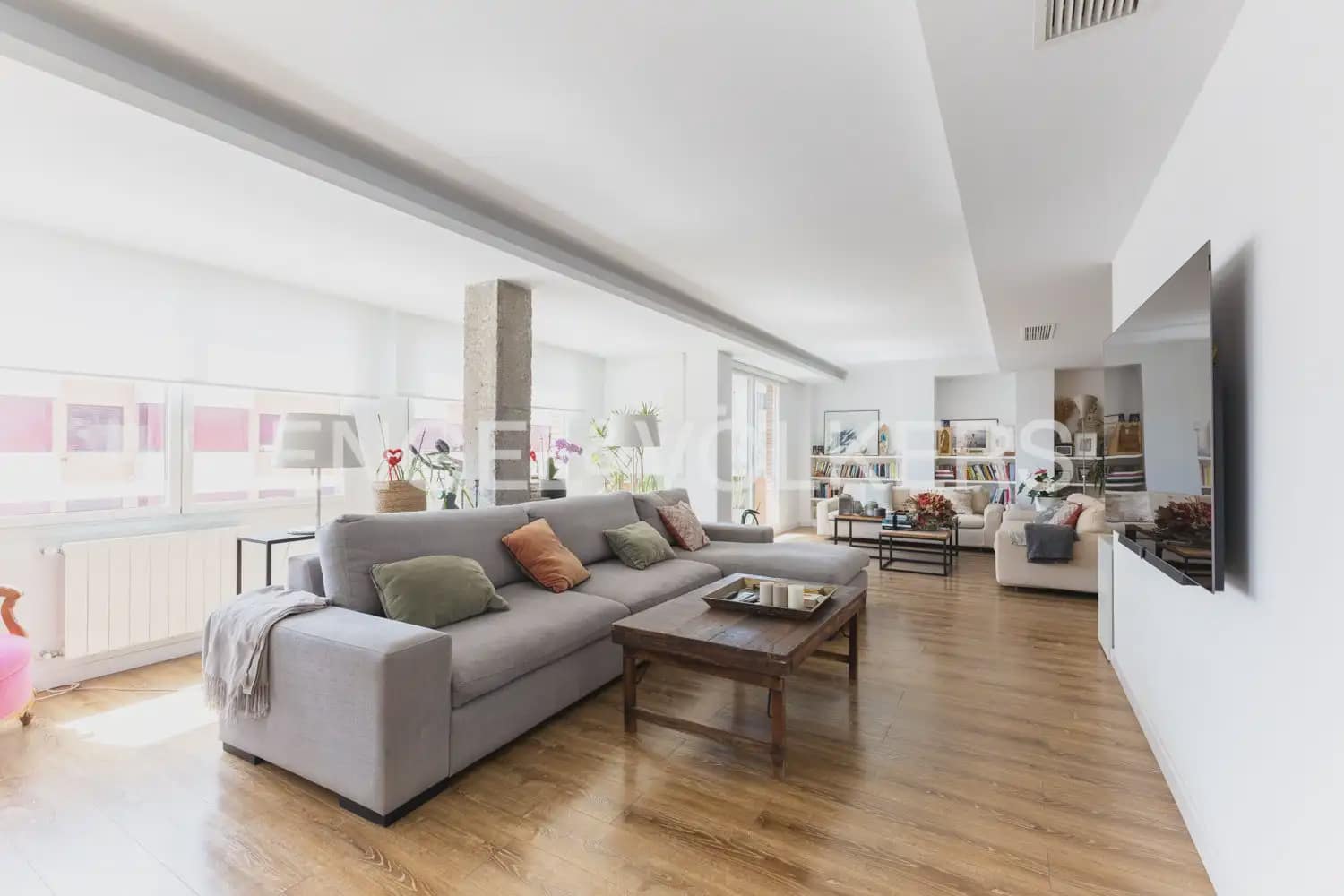 4 Zimmer Wohnung zu vermieten in Valencia Stadt mit Garage - 5.000 € (Ref: 10140134)