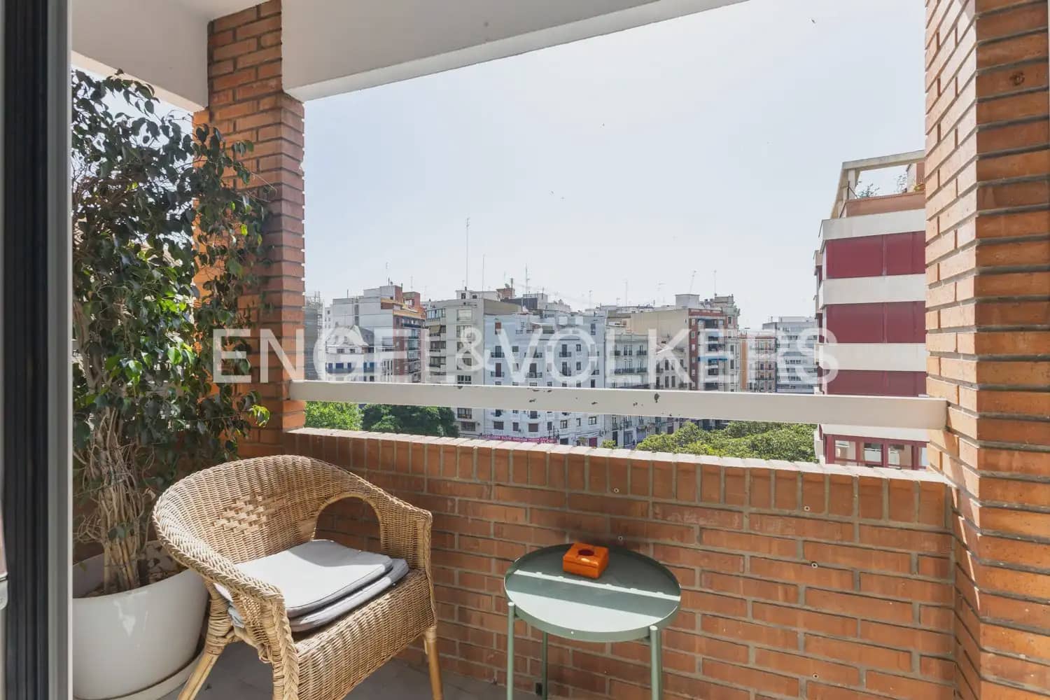 4 Zimmer Wohnung zu vermieten in Valencia Stadt mit Garage - 5.000 € (Ref: 10140134)