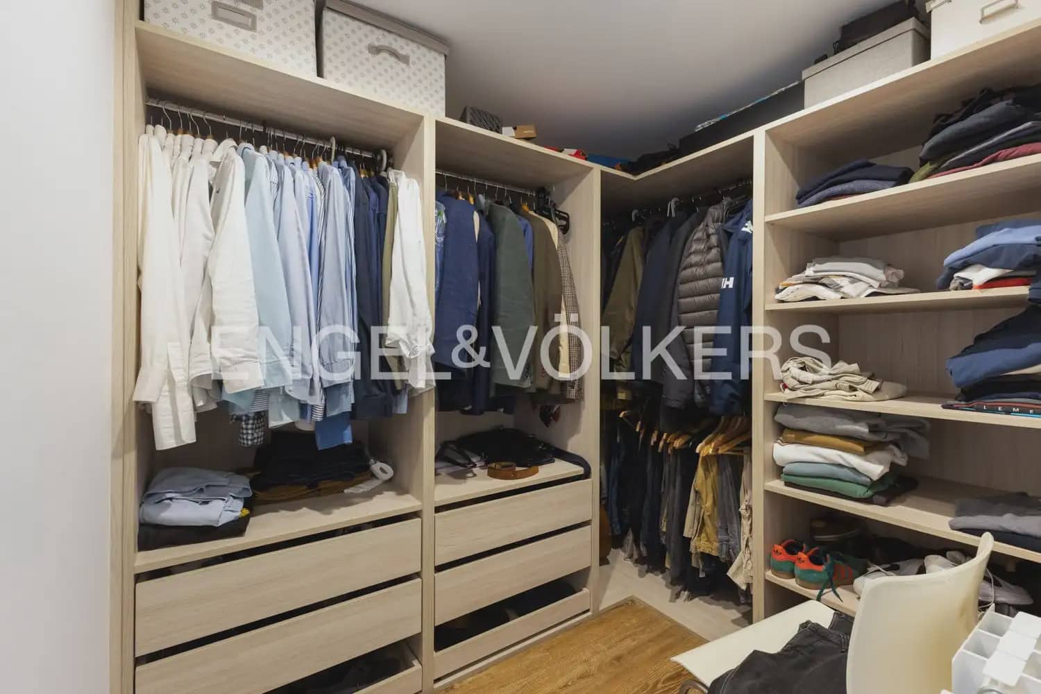 4 Zimmer Wohnung zu vermieten in Valencia Stadt mit Garage - 5.000 € (Ref: 10140134)